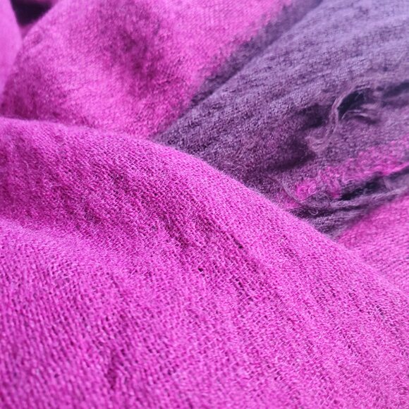 Wilfred 100% Wool Magenta Purple 2-Toned Colourblock Scarf - Picture 3 of 5